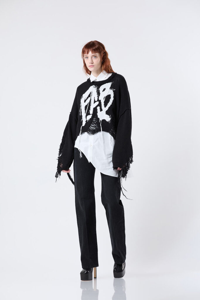 Krafen — Knit crop sweater