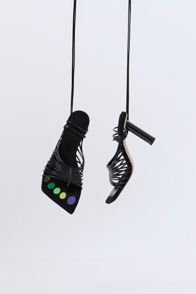 Stringsandals — leather sandals