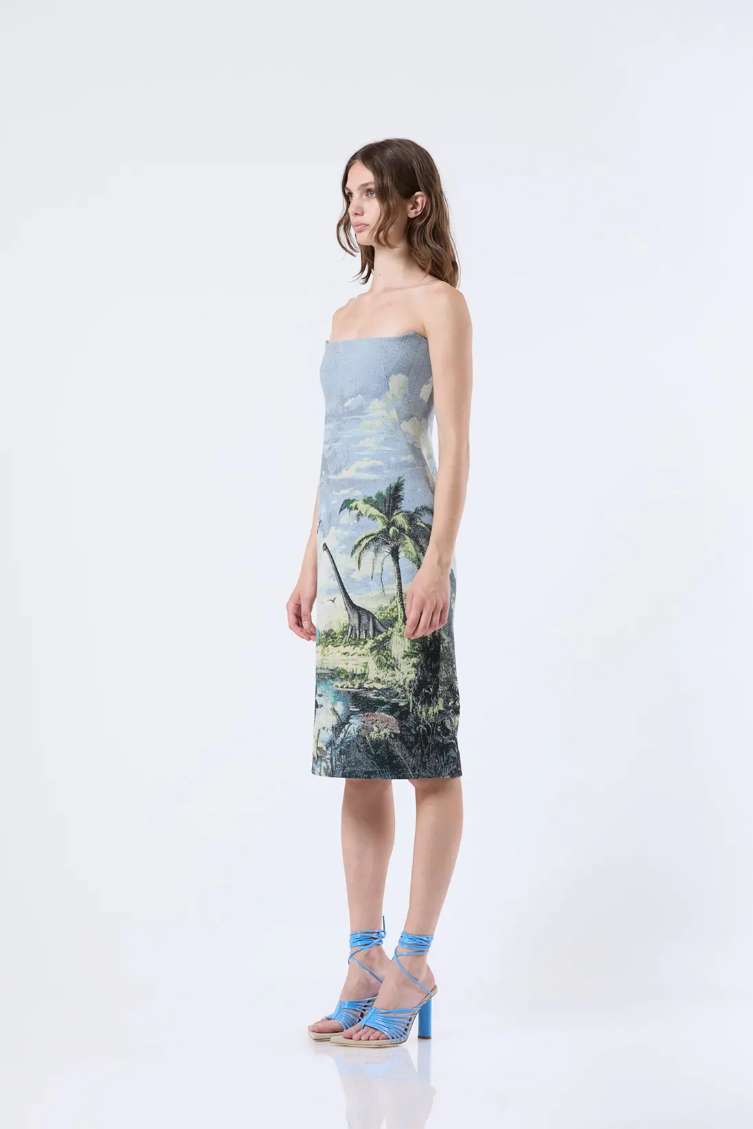 Aprimi - Dress with back zipper